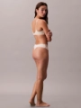 Dámská tanga Calvin Klein QF8444/YAE(5)5