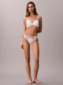 Dámská tanga Calvin Klein QF8444/YC7