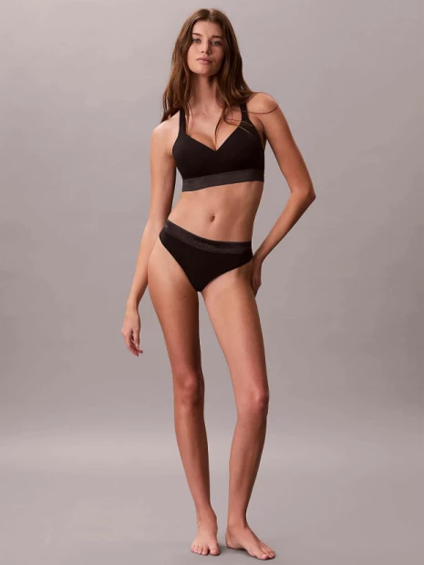 Dámská tanga Calvin Klein QF8826/UB1(2)