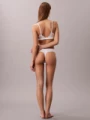 Dámská tanga Calvin Klein QF8444/YC7(5)5