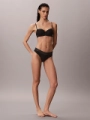 Dámská tanga Calvin Klein QD5403/UB1