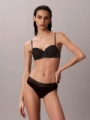 Dámská tanga Calvin Klein QD5403/UB1(2)2