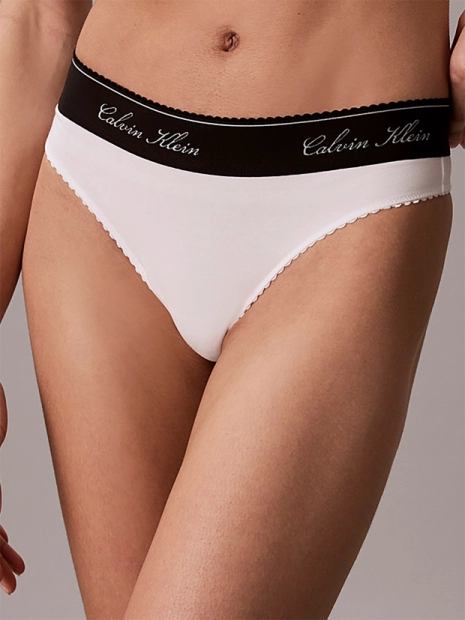 Dámská tanga Calvin Klein QF9075/100(3)
