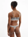 Dámská tanga Calvin Klein 2 pack QD3788/1CQ (4)4